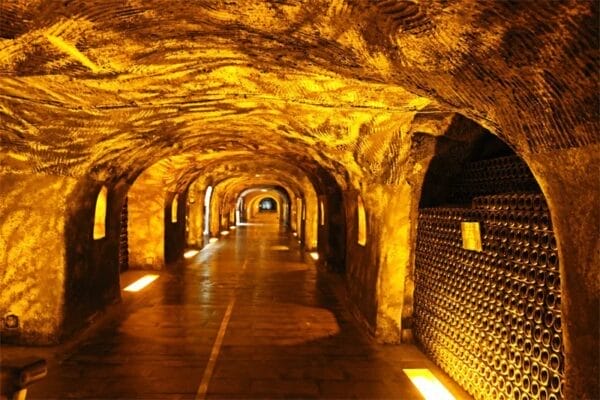 epernay underground Champagne tunnels