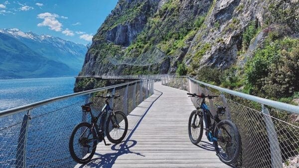 ciclabile limone in Lake Garda Tour